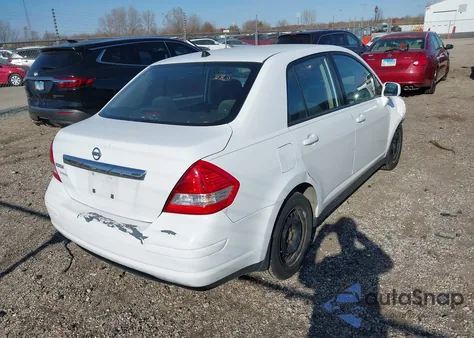 2010 Nissan Versa 1.8S z USA, uszkodzony, nr VIN 3N1BC1AP7AL452505